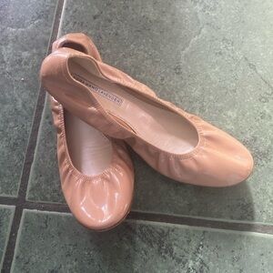 Vera Wang Lavender patent leather flats size 9